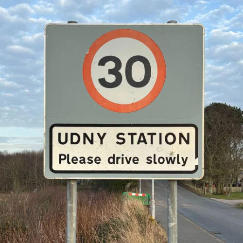 Udny Station Sign